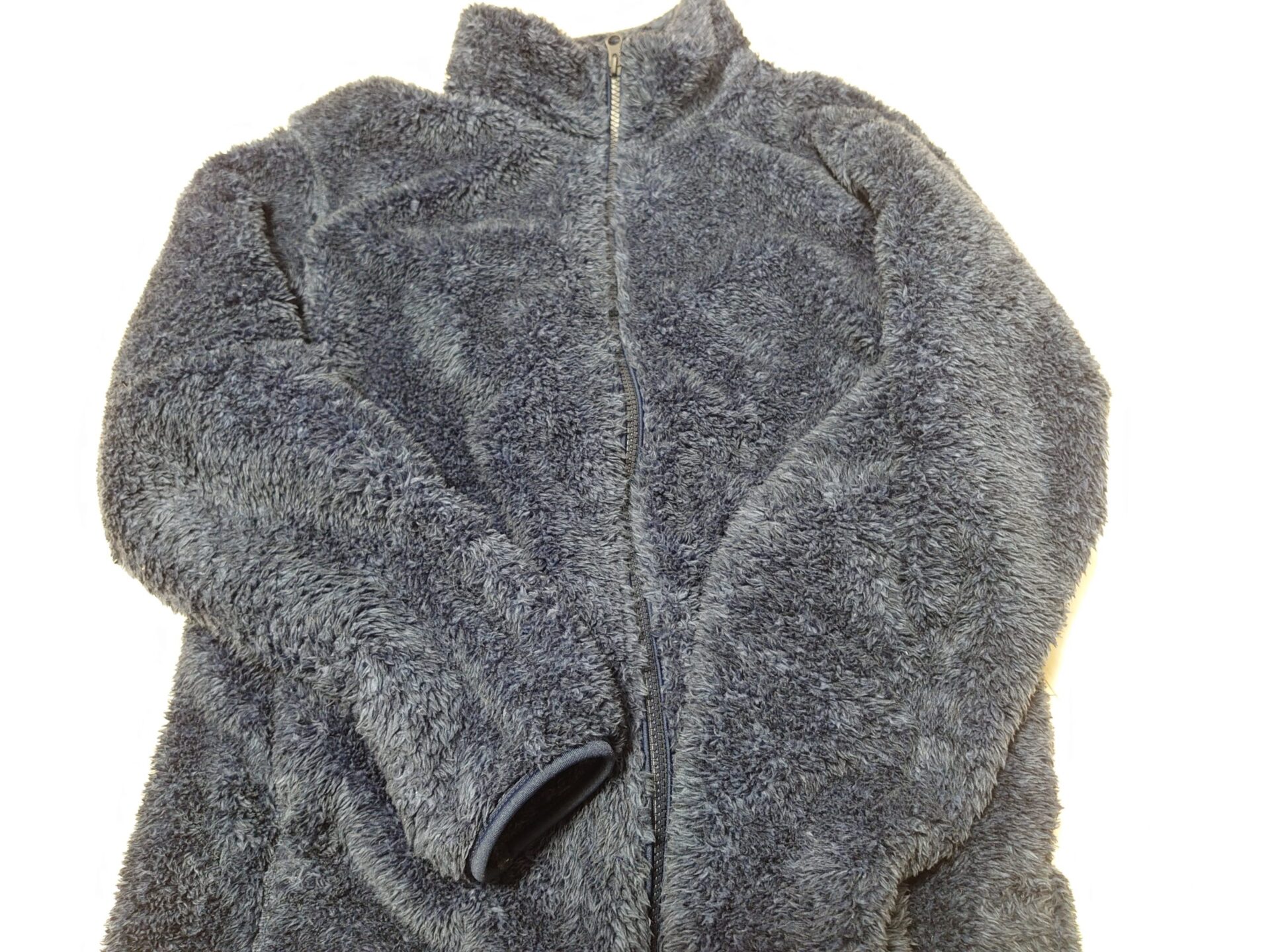 ユニクロ ファーリーフリースフルジップジャケットが暖かく部屋着に最適 | SEの徒然旅ブログ